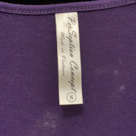 Purple top with lace up shoulder - Picture 4 of 4